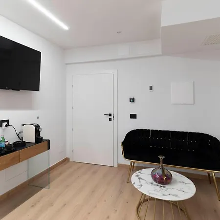 בית הארחה Fla Castello 4*